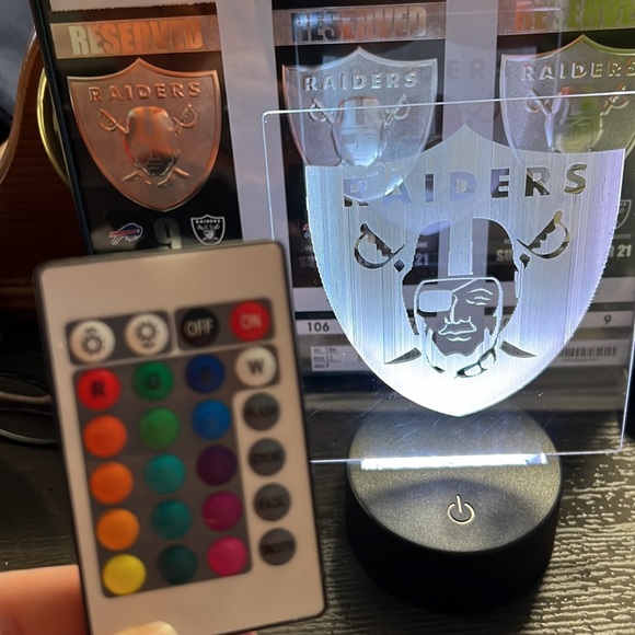 Sports Oakland Raiders Engraved LED Lamp with Remote - Picture 2 of 7